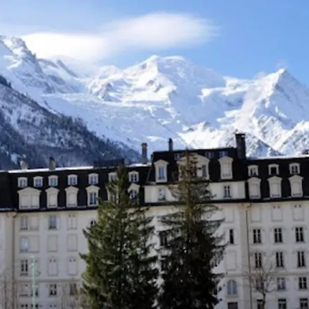 With Balcony In Chamomix شقة شامونكس