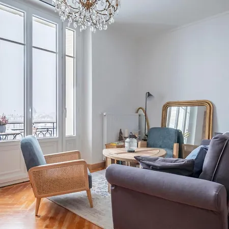 Apartment With Balcony In Chamomix *